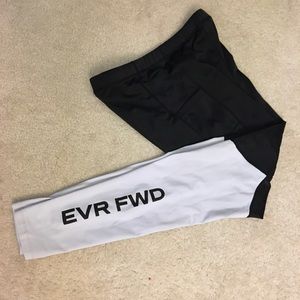 Ever Forward Split White Compression